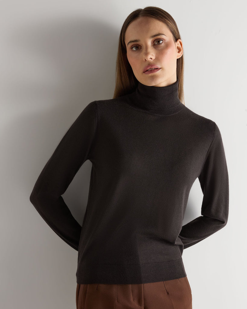 Women's Superfine Cashmere Turtle Neck Sweater Chocolate Brown | N