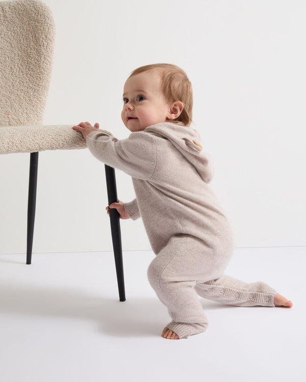 N.Peal Bear Cashmere Sleepsuit Light Oatmeal Brown