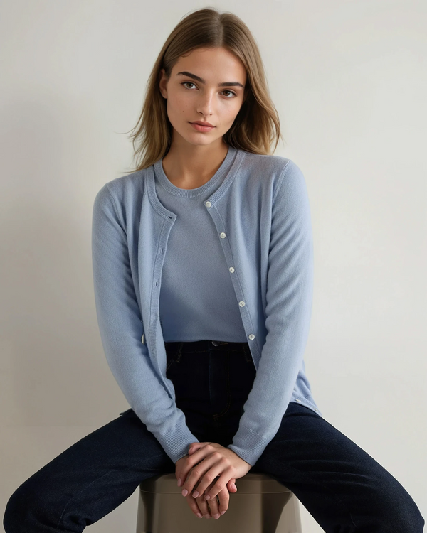 N.Peal Women's Olivia Round Neck Cashmere Cardigan Sea Mist Blue