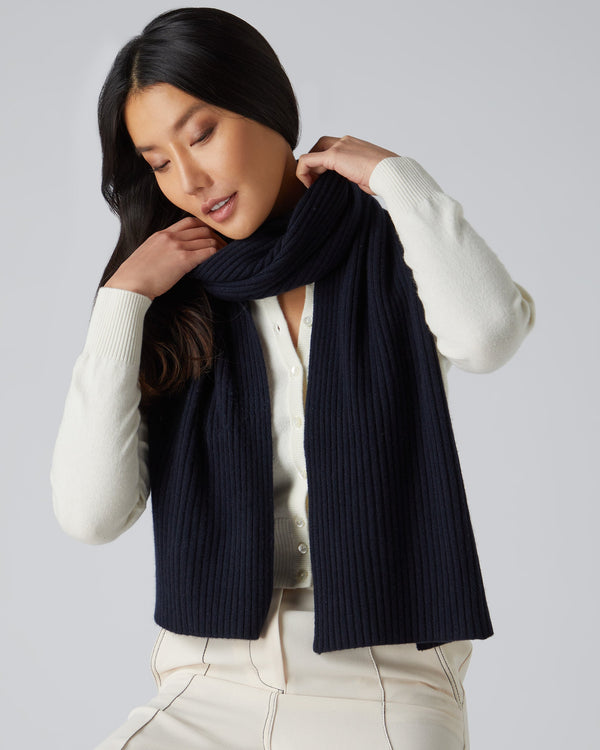 N.Peal Unisex Short Ribbed Cashmere Scarf Navy Blue
