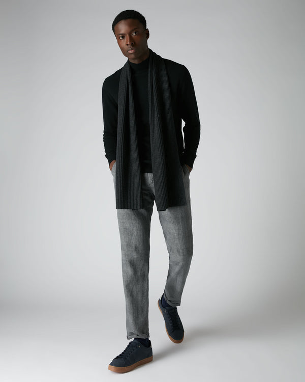 N.Peal Men's Turtle Neck Cashmere Jumper Black