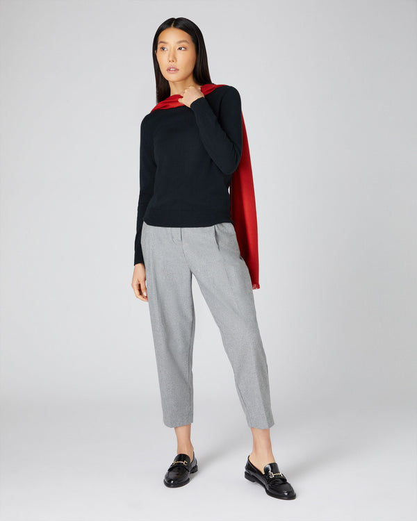 N.Peal Women's Evie Classic Round Neck Cashmere Jumper Black