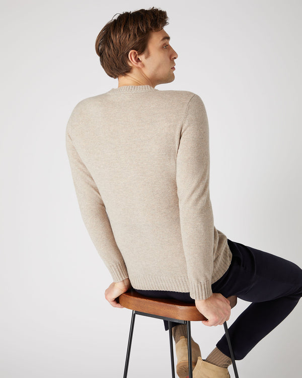 N.Peal Men's Shoreditch Round Neck Cashmere Jumper Oatmeal Brown