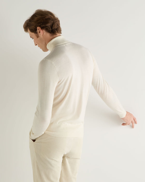 N.Peal Men's Pimlico Fine Gauge Cashmere Roll Neck Jumper New Ivory White