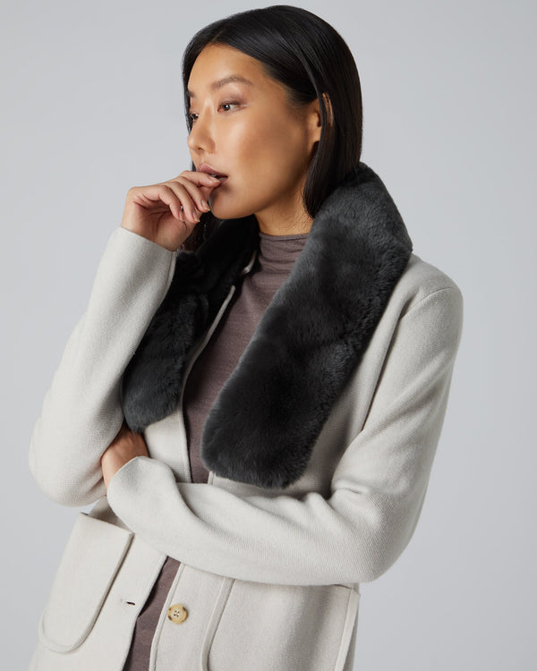 N.Peal Women's Fur Neck Warmer Dark Grey