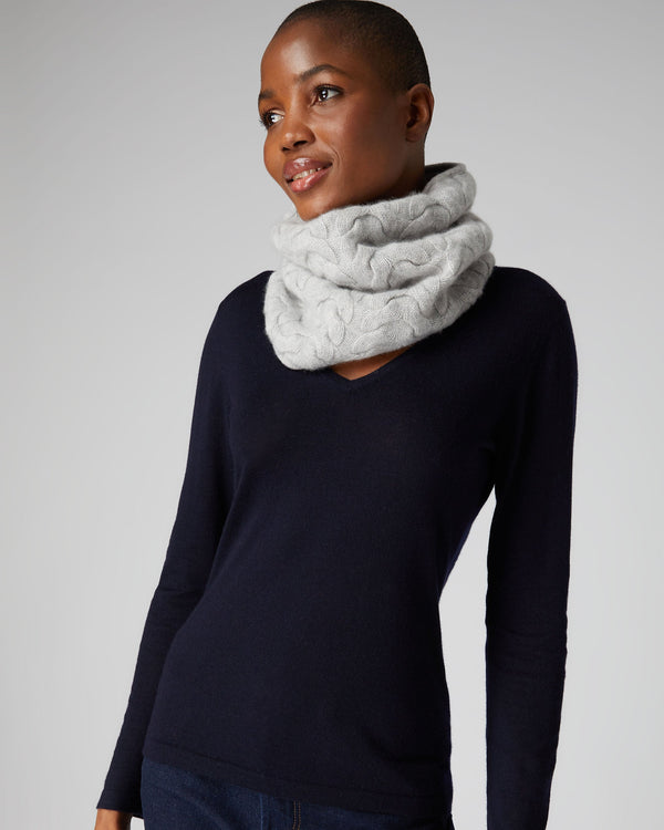 N.Peal Unisex Cable Cashmere Snood Fumo Grey