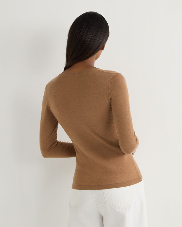 N.Peal Women's Imogen Superfine Cashmere V Neck Jumper Dark Camel Brown