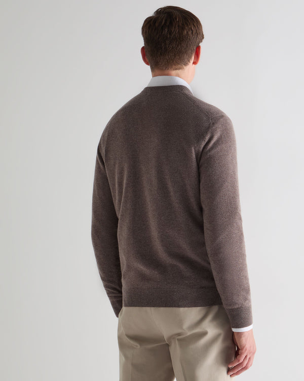 N.Peal Men's Burlington V Neck Cashmere Jumper Otter Brown