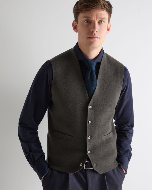 N.Peal Men's Chelsea Cashmere Waistcoat Arabica Khaki Green