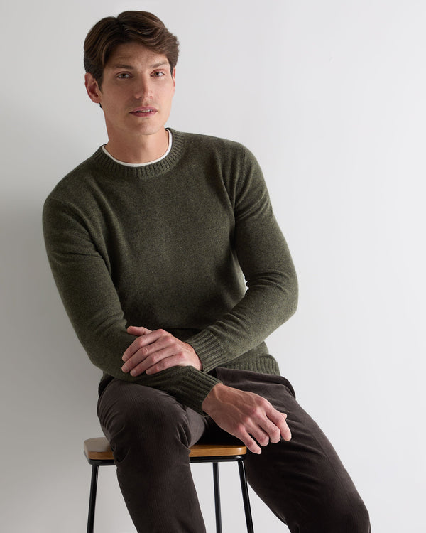 N.Peal Men's Shoreditch Round Neck Cashmere Jumper Moss Green