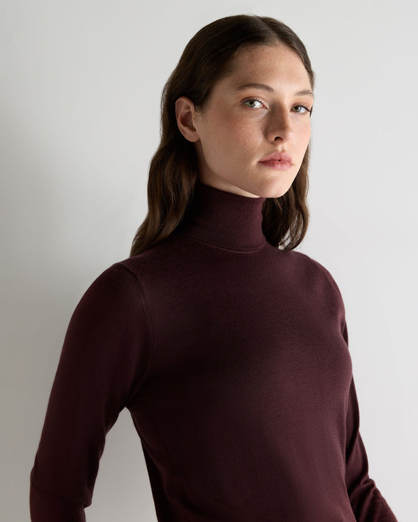 N.Peal Women's Margot Superfine Cashmere Roll Neck Jumper Claret Red