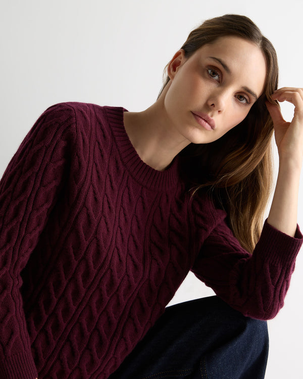 N.Peal Women's Emilia Cable Round Neck Cashmere Jumper Bordeaux Red