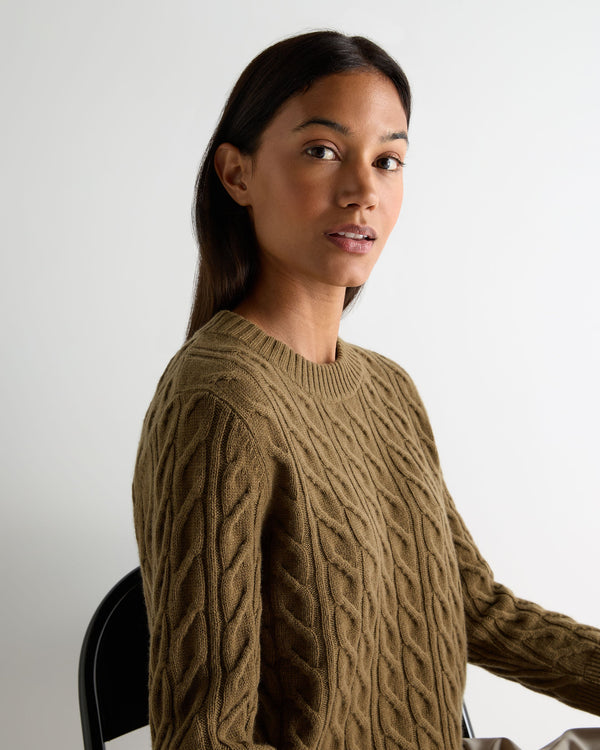 N.Peal Women's Emilia Cable Round Neck Cashmere Jumper Cinnamon Brown