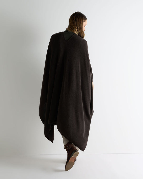 N.Peal Women's Lily Lightweight Cashmere Cape Chocolate Brown