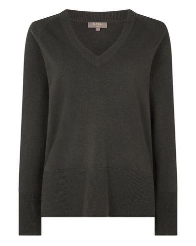 N.Peal Women's Relaxed V Neck Cashmere Jumper Arabica Khaki Green