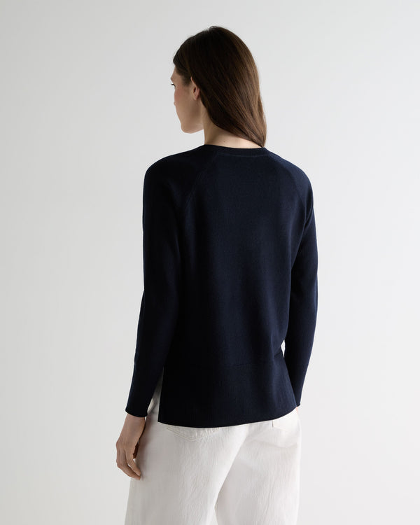 N.Peal Women's Relaxed V Neck Cashmere Jumper Navy Blue
