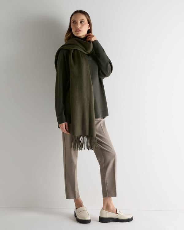N.Peal Women's Longline V Neck Cashmere Jumper Arabica Khaki Green