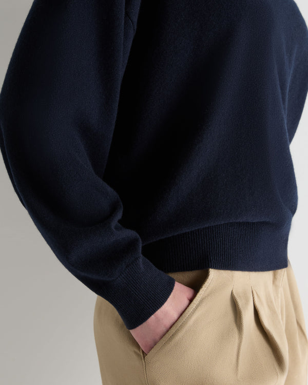 Women's Oversized Round Neck Cashmere Sweater Navy Blue