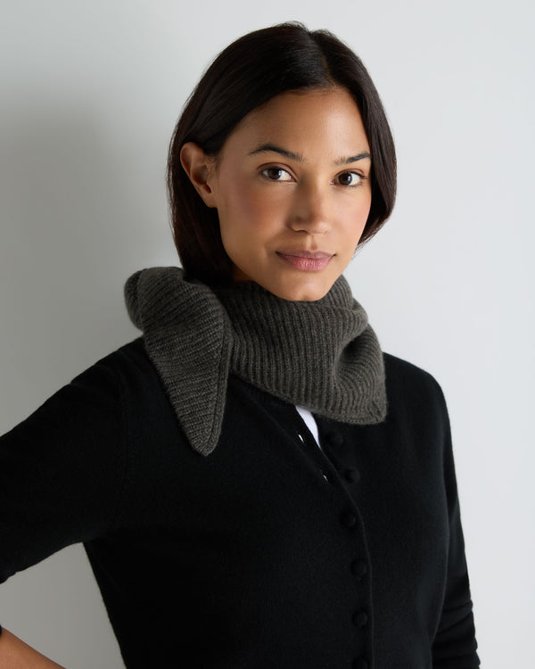 Unisex Ribbed Triangle Cashmere Scarf  3