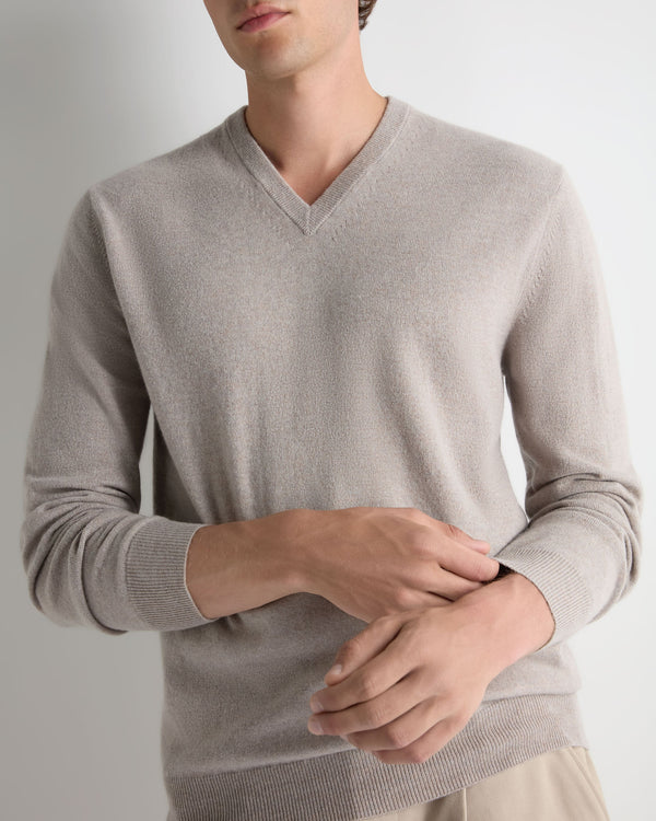 N.Peal Men's Burlington V Neck Cashmere Jumper Oat Grey