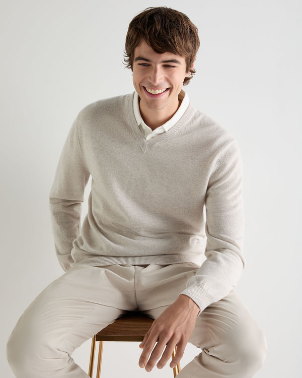 Men's The Burlington V Neck Cashmere Sweater 4