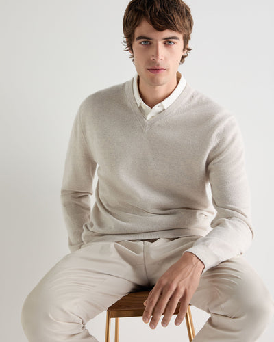 N.Peal Men's The Burlington V Neck Cashmere Jumper Pebble Grey