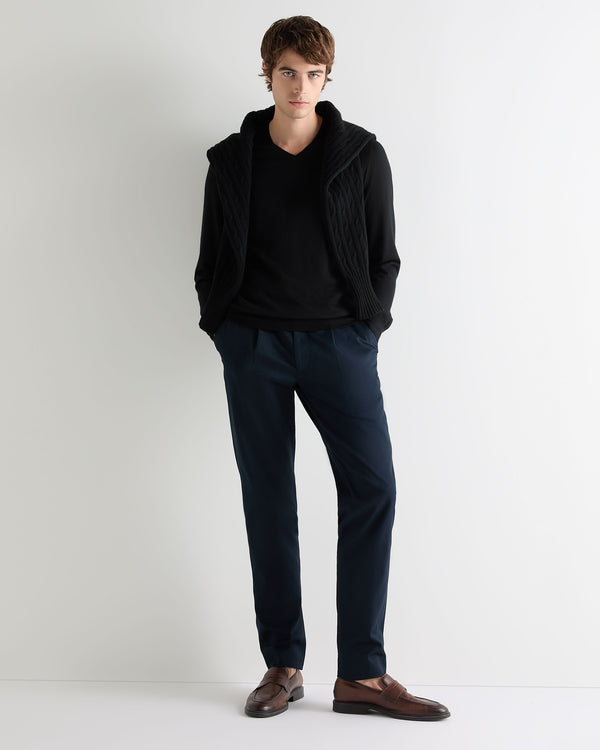 Men's Conduit Fine Gauge Cashmere V Neck Sweater 3