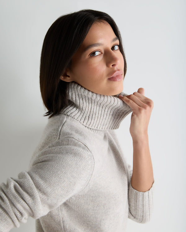 Women's Hazel Chunky Turtle Neck Cashmere Sweater 5