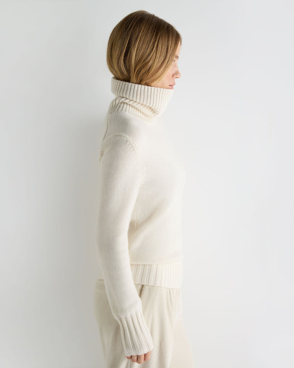 Women's Hazel Chunky Turtle Neck Cashmere Sweater 6