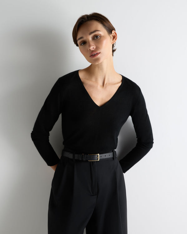 Women's Imogen Superfine Cashmere V Neck Sweater 1