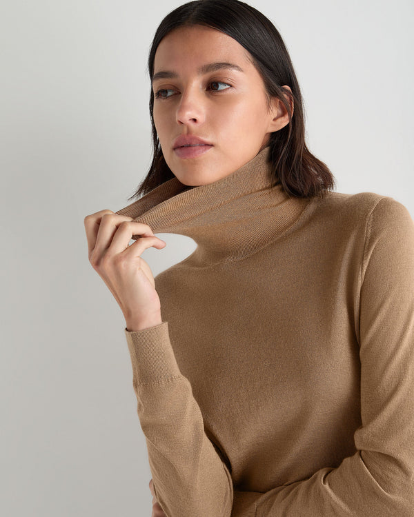 Women's Margot Superfine Cashmere Turtle Neck Sweater 7