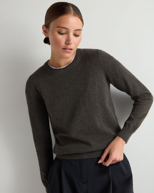 Women's Evie Classic Round Neck Cashmere Sweater  5