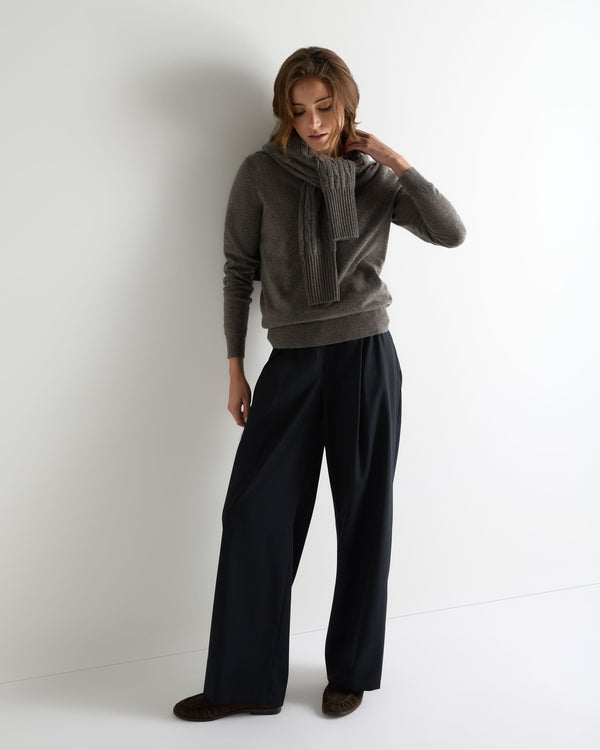 Women's Phoebe V Neck Cashmere Sweater 3