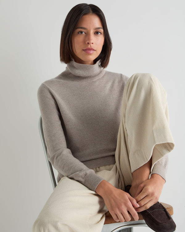 Women's Luna Turtle Neck Cashmere Sweater 6