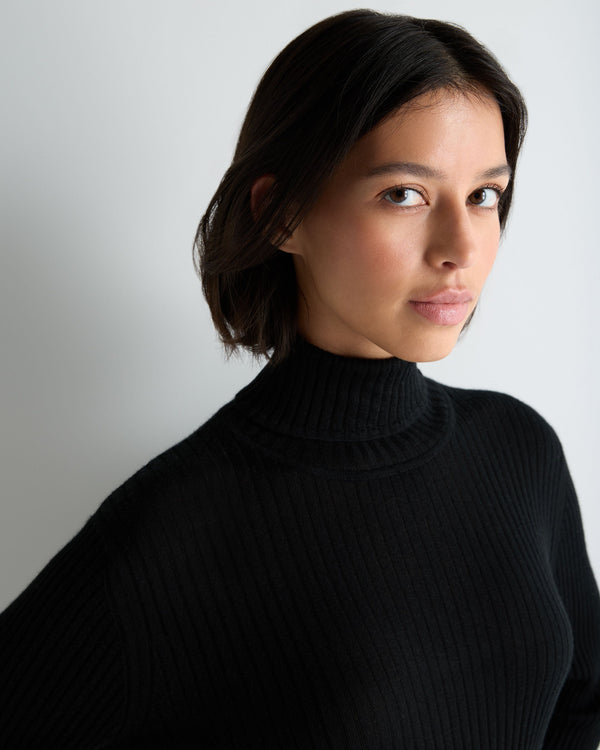Women's Superfine Cashmere Ribbed Turtle Neck Sweater 5