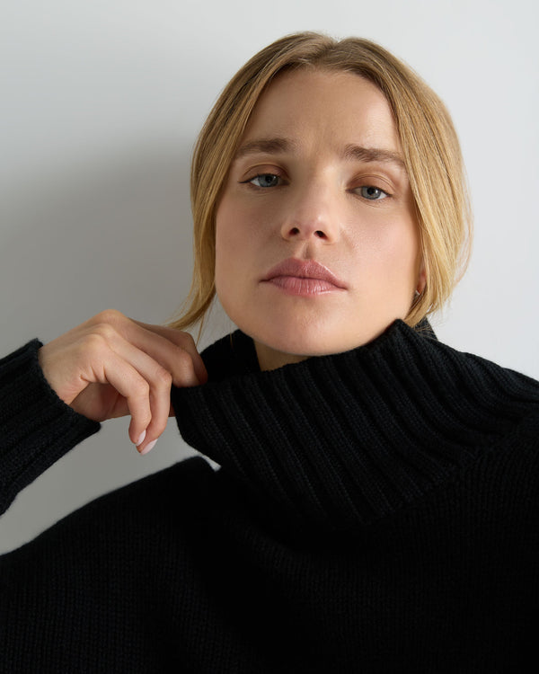 Women's Chunky Funnel Neck Cashmere Sweater 5