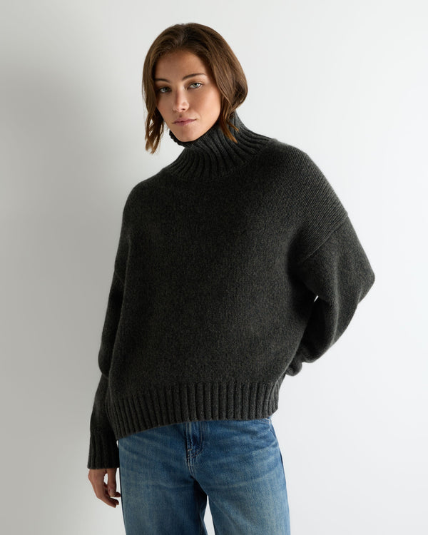 Women's Chunky Funnel Neck Cashmere Sweater  1