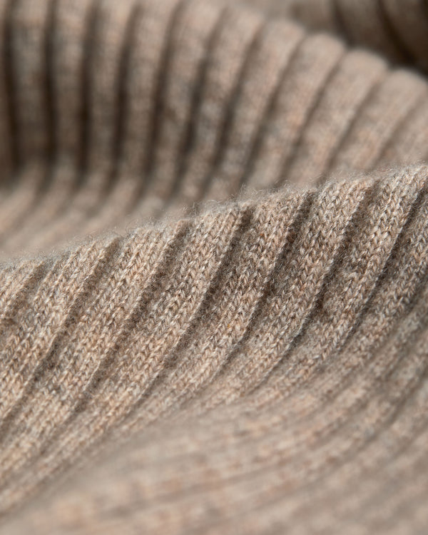 Women's Turtle Neck Cashmere Sweater 8