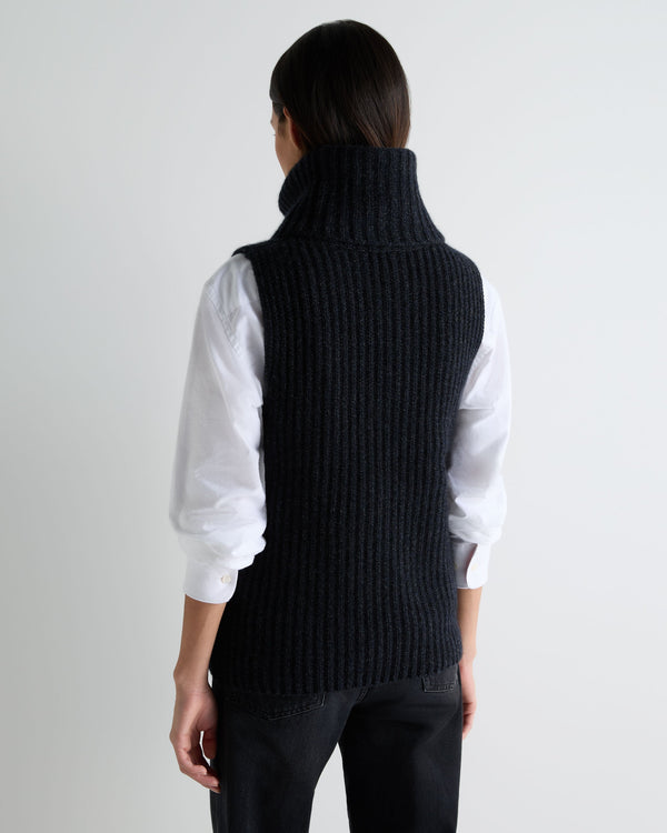 Women's Ribbed Sleeveless Turtle Neck Cashmere Sweater 4