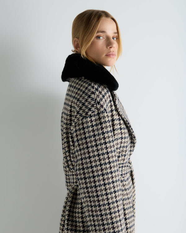 Women's Icon Dogtooth City Coat With Fur Collar 6