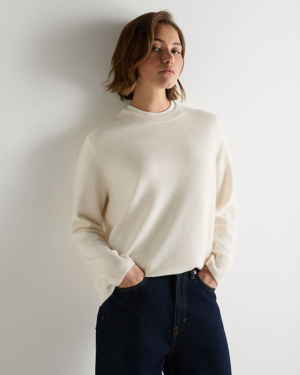 Women's Cashmere Crew Neck Sweater 1
