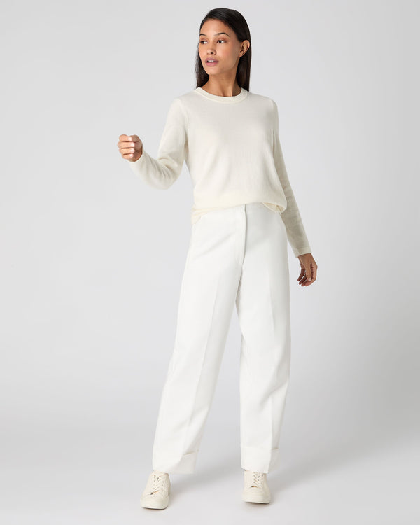 N.Peal Women's Hallie Round Neck Cashmere Jumper New Ivory White
