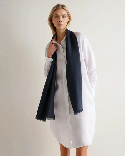 N.Peal Women's Pashmina Cashmere Stole Indigo Blue