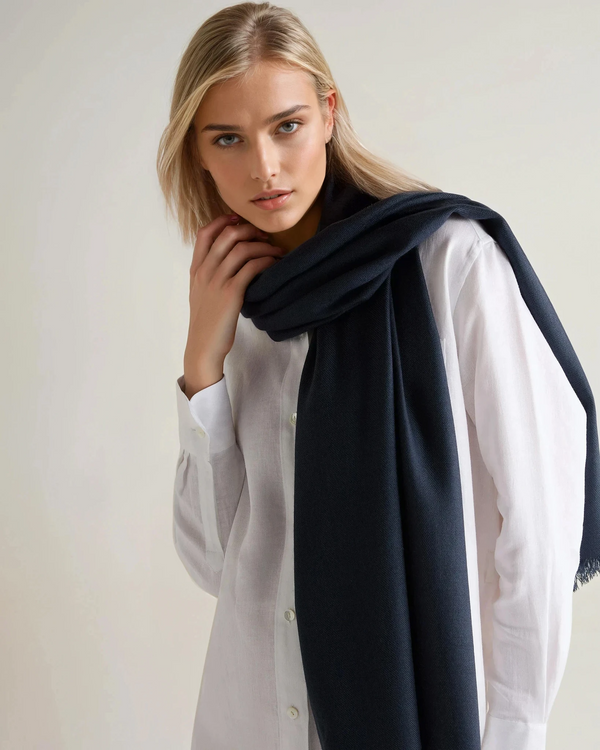 N.Peal Women's Pashmina Cashmere Stole Indigo Blue