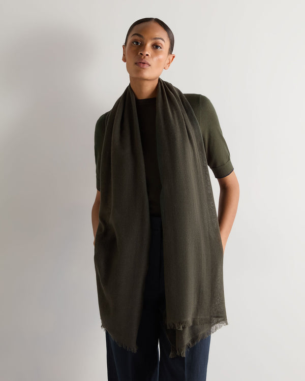 N.Peal Women's Soft Knit Cashmere Shawl Arabica Khaki Green