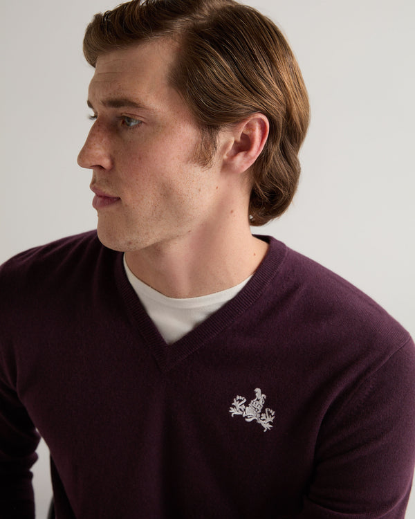 N.Peal 007 Logo V Neck Cashmere Jumper Plum Purple