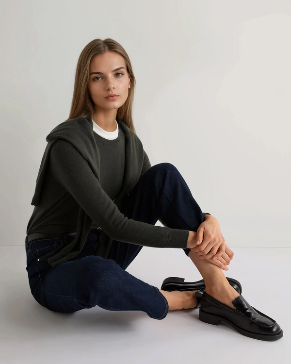 N.Peal Women's Evie Classic Round Neck Cashmere Sweater Arabica Khaki Green
