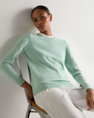 N.Peal Women's Evie Classic Round Neck Cashmere Jumper Dusty Teal Green