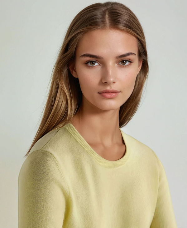 N.Peal Women's Evie Classic Round Neck Cashmere Sweater Granita Yellow