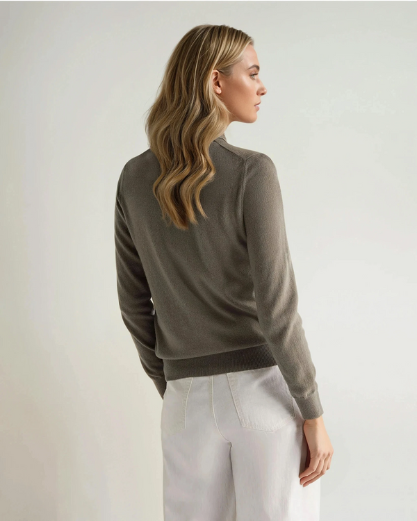 N.Peal Women's Olivia Round Neck Cashmere Cardigan Vintage Khaki Green